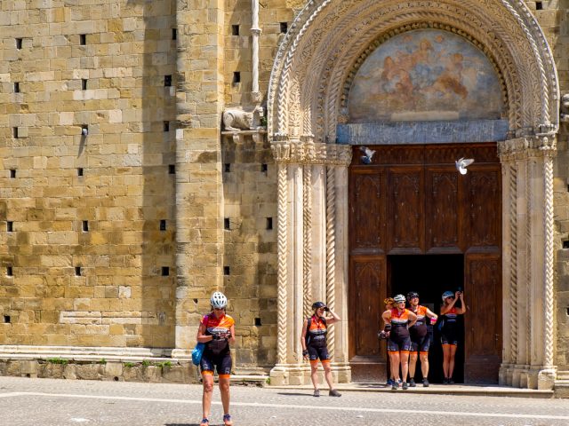 In E-Bike visita guidata alla Città Ducale di Atri