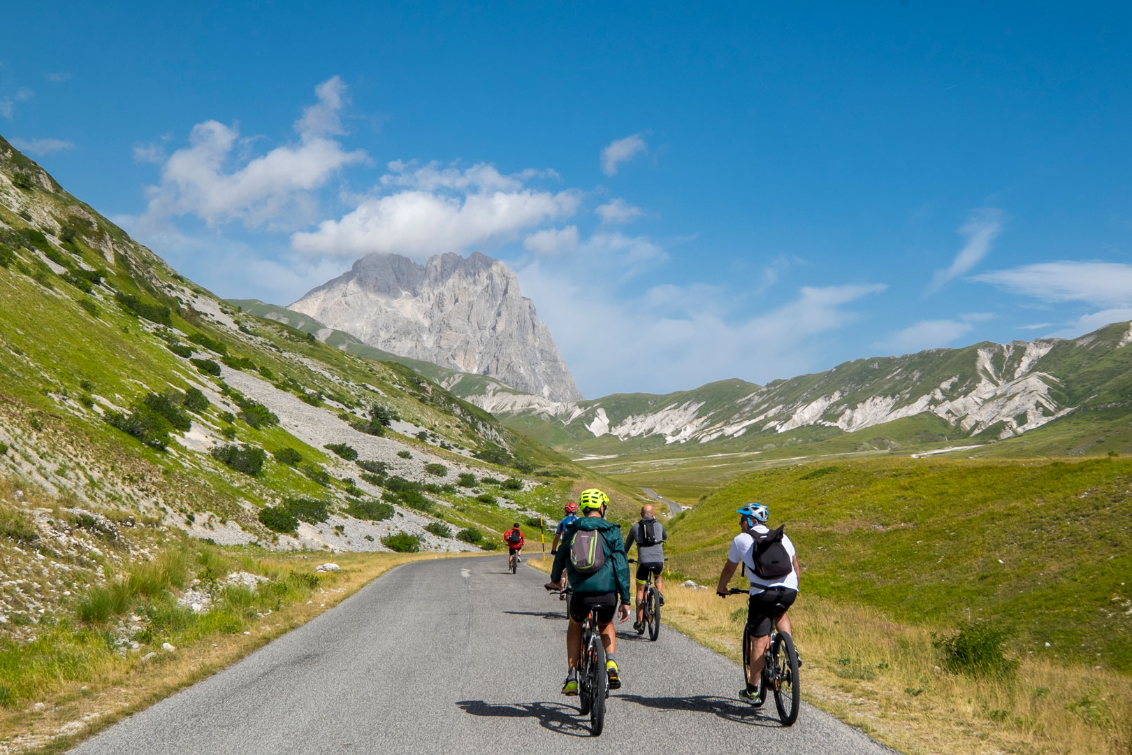 In E-Bike a Campo Imperatore - “Il Piccolo Tibet”