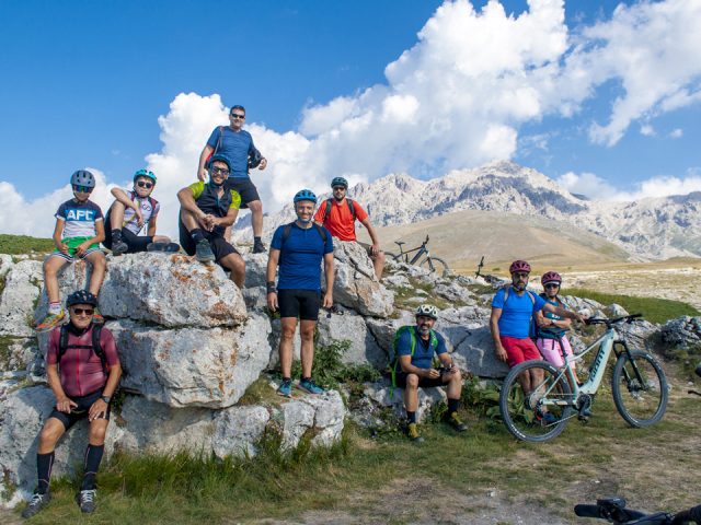 campo imperatore - i cinque laghetti - canyion dello scoppaturo 