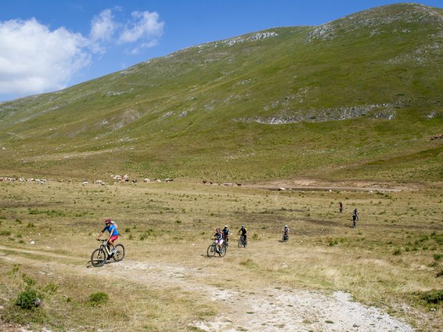 campo imperatore - i cinque laghetti - canyion dello scoppaturo 