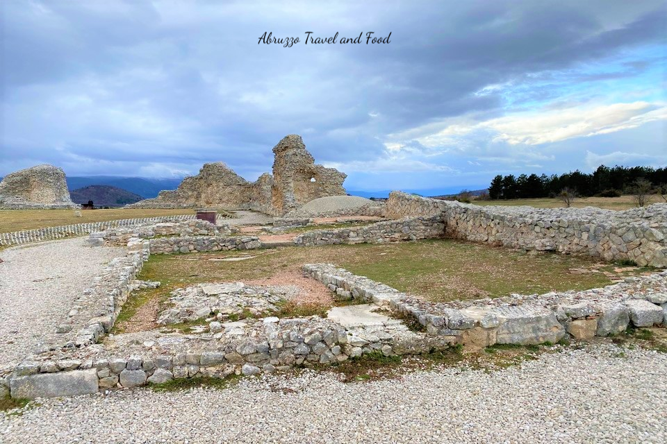 Abruzzo da vedere - Peltuinum l'antica città italica dei Vestini,