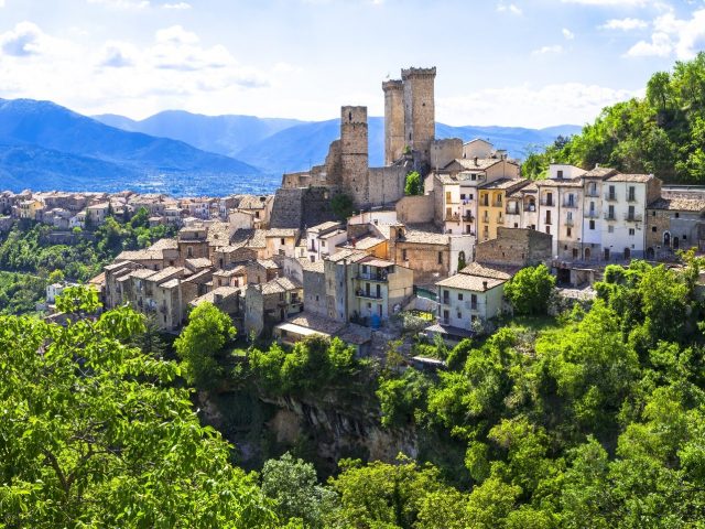 Abruzzo da vedere - Castello Caldora (Pacentro)