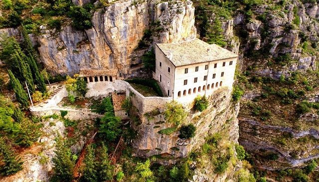 Abruzzo da vedere  - Eremo di Sant’Onofrio al Morrone   (Sulmona - L’Aquila)