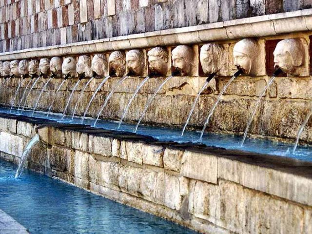 Abruzzo da vedere  - Fontana 99 Cannelle (L’Aquila)